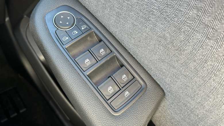 Renault Clio 1.0 TCe 90 Techno 5dr Petrol Hatchback